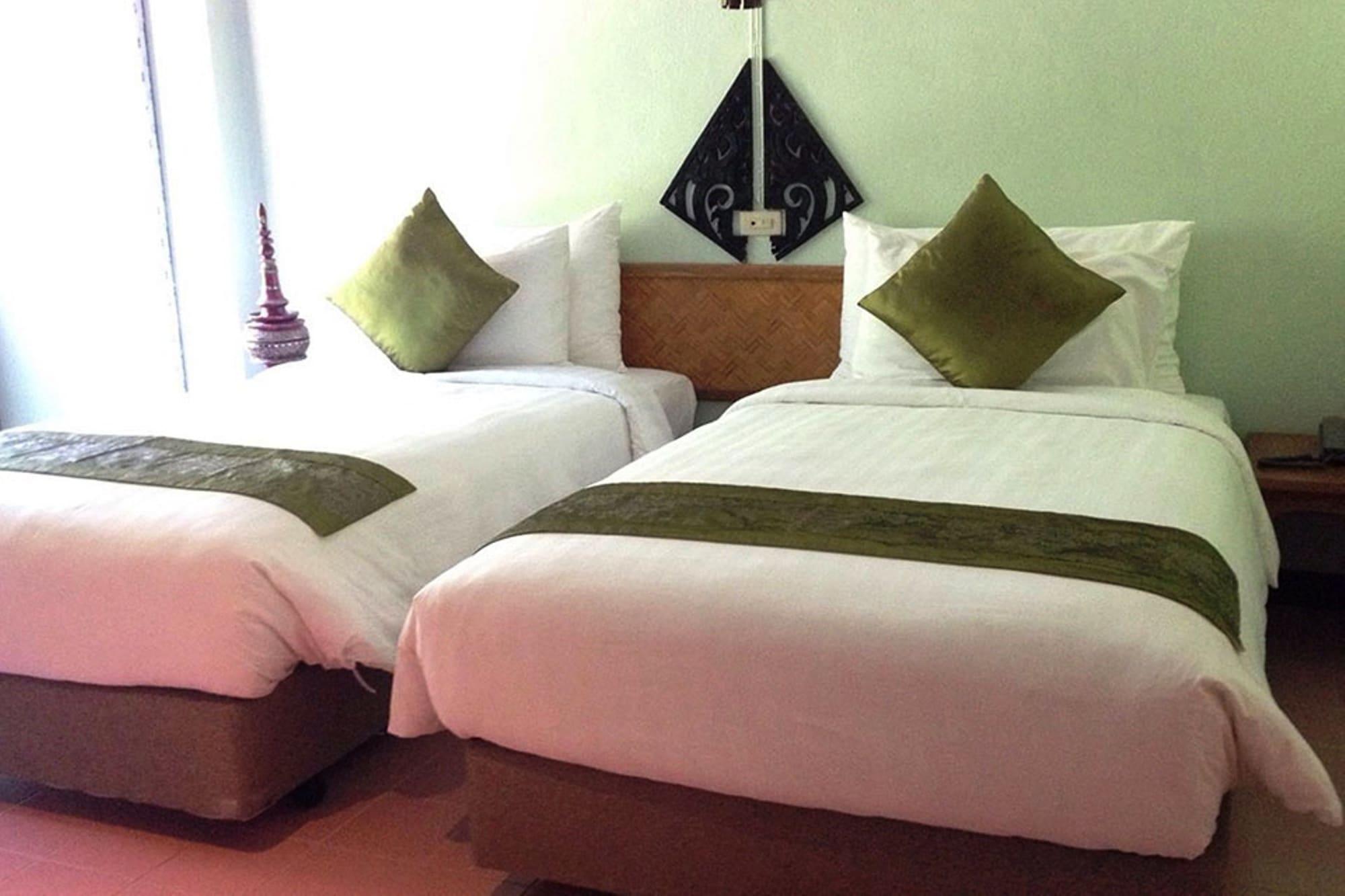 A Hotel Budget チャンセーン エクステリア 写真