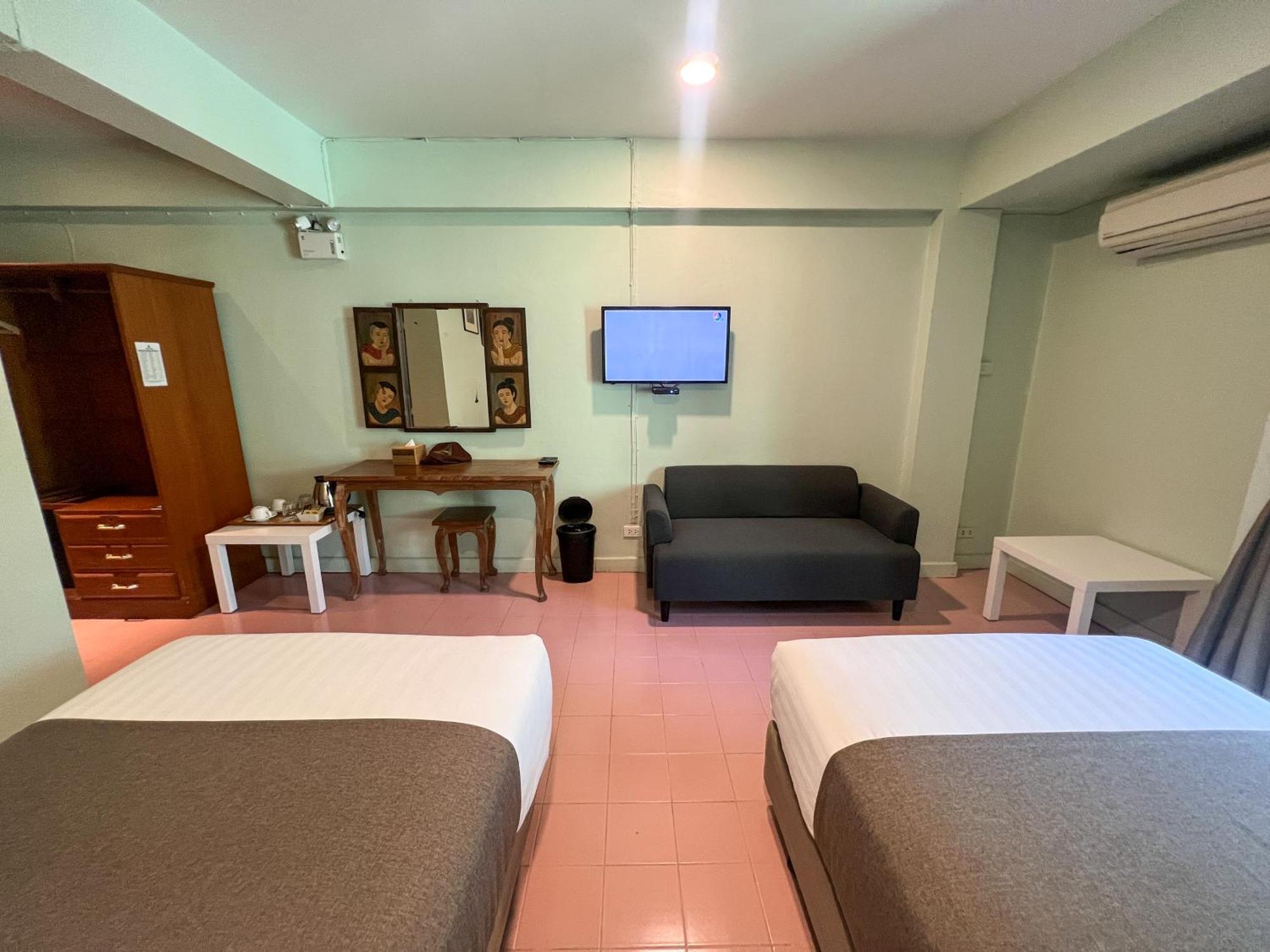 A Hotel Budget チャンセーン エクステリア 写真