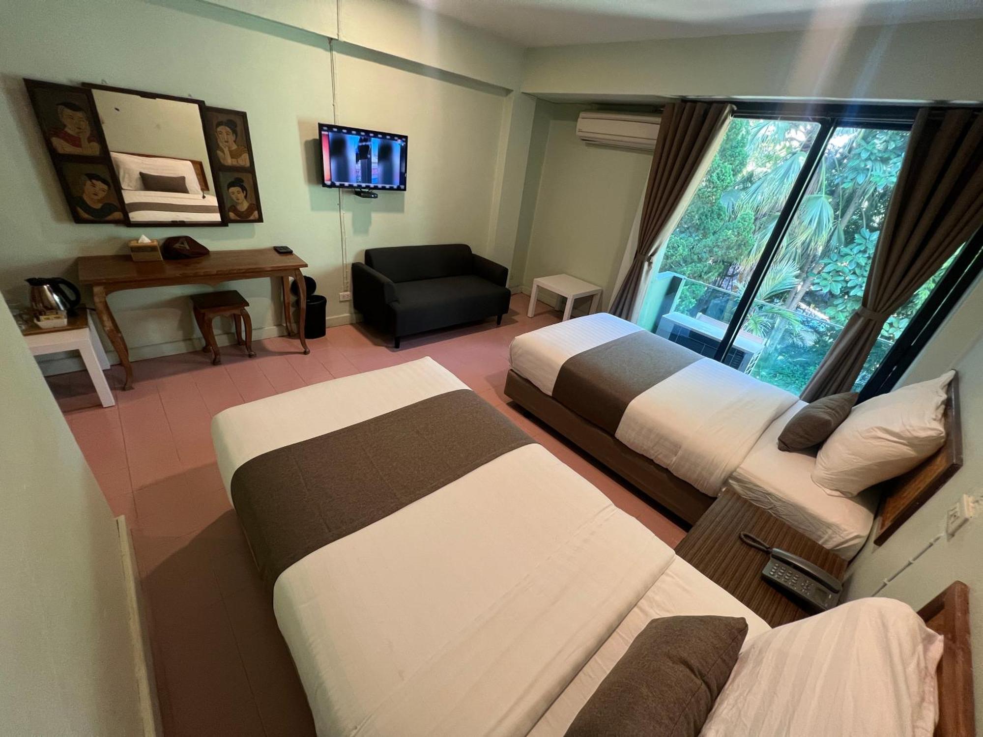 A Hotel Budget チャンセーン エクステリア 写真