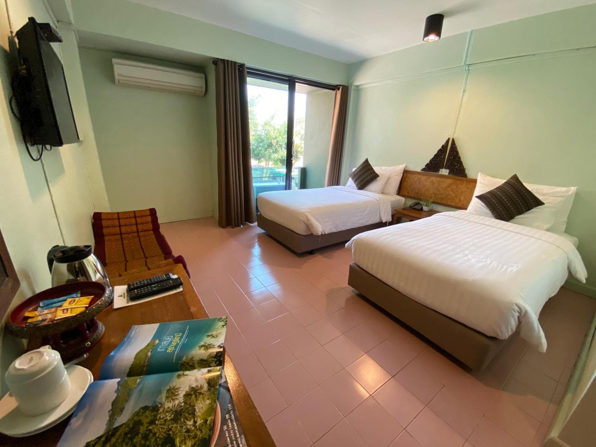 A Hotel Budget チャンセーン エクステリア 写真